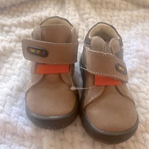 Bombitas leather toddler shoes, size 7